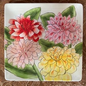 Serving Dish with dip bowl.